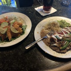 Sharkys - Tapiquenia steak with shrimp