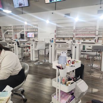 Just Peachy Nails & Lashes - Nail Salon - Nail Salons Near Me - Sherman, Texas