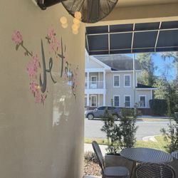 Petit Uppercrust - Beautiful outdoor seating