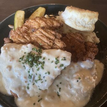 Reunion Kitchen + Drink - Chicken and Biscuit - New American Near Me - Corona, California Reunion Kitchen + Drink - Chicken and Biscuit - New American Near Me - Corona, California