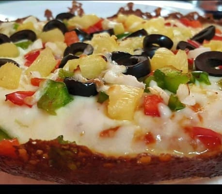 Star Chiguas Pizza Cubana by null