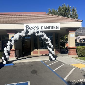 See's Candies - the entrance to the store - Candy Stores Near Me - Monrovia, California