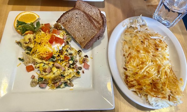 Pete's Eggnest by null