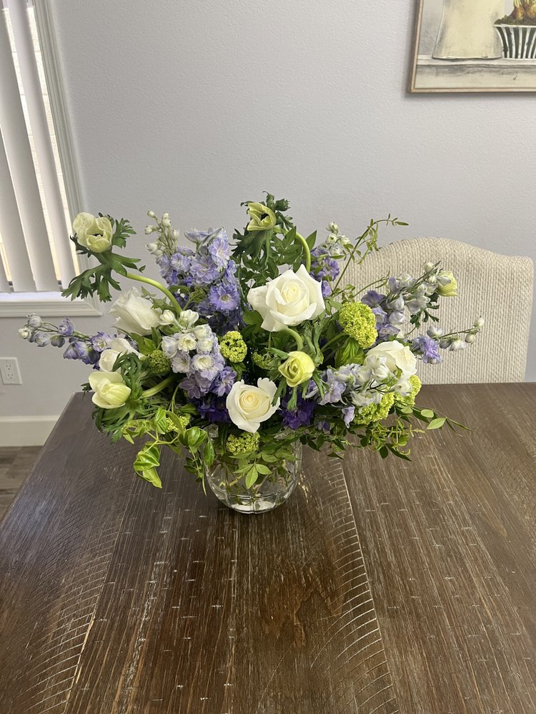 FLEUR DE LIS FLORISTS Updated June 2024 458 Photos & 21 Reviews Glendale, Arizona