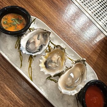Limón - Oysters - Peruvian Near Me - Oakland, California