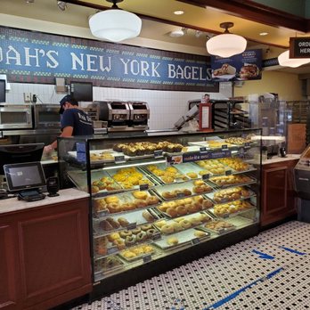 Noah's NY Bagels - Bakery counter - Bagels Near Me - Rolling Hills Estates, California