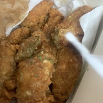 Vons Chicken - D. Crispy Garlic Chicken - Full I'd give it a 9.5/10! Love the drizzle on it. It's sweet, garlicy and savory! We got the 20 wings for +$1 - Chicken Wings Near Me - Hayward, California Vons Chicken - D. Crispy Garlic Chicken - Full I'd give it a 9.5/10! Love the drizzle on it. It's sweet, garlicy and savory! We got the 20 wings for +$1 - Chicken Wings Near Me - Hayward, California