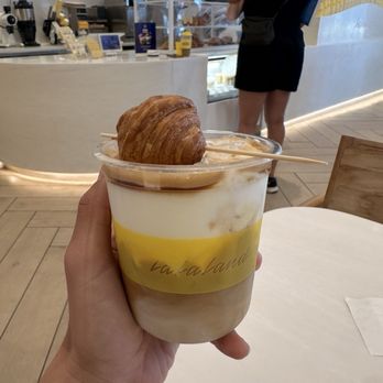 La La Land - PSG Latte - Cafes Near Me - Phoenix, Arizona