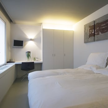 Matelote - Hotels Near Me - Antwerp, VAN