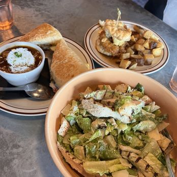 Leeland House - Restaurants Near Me - Galveston, Texas Leeland House - Restaurants Near Me - Galveston, Texas