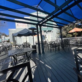 Mountain Oaks Cafe - Outside patio area - American Near Me - Oakhurst, California Mountain Oaks Cafe - Outside patio area - American Near Me - Oakhurst, California