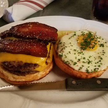Au Cheval - Perfect burger! Just as good as everyone says. - Bars Near Me - Chicago, Illinois Au Cheval - Perfect burger! Just as good as everyone says. - Bars Near Me - Chicago, Illinois