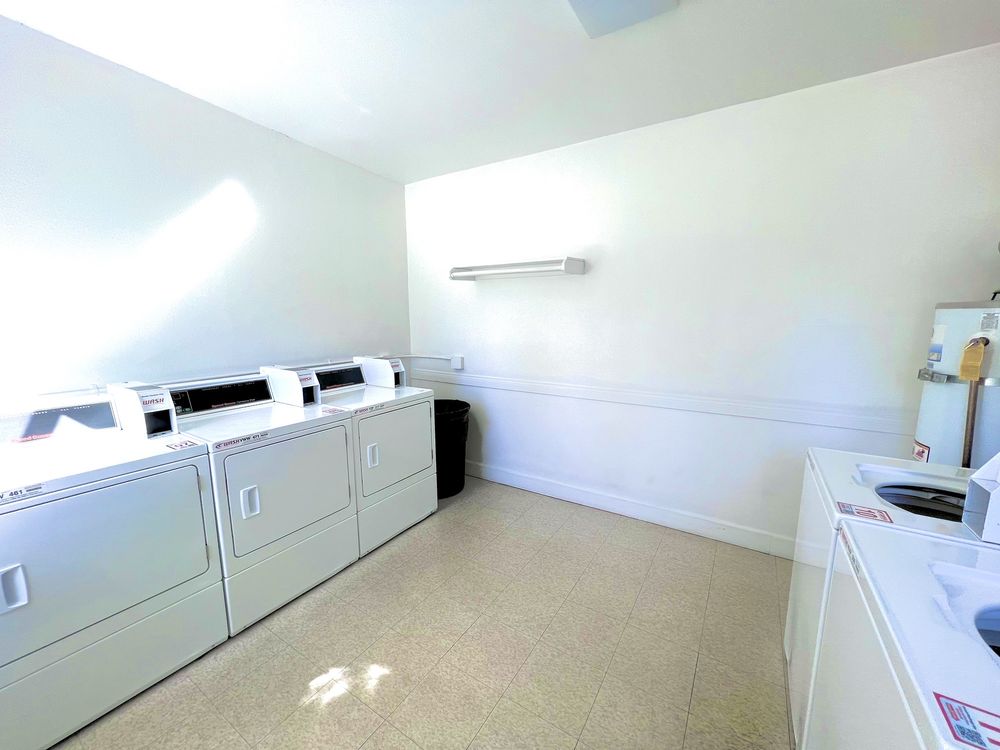 PARK TERRACE GARDEN APARTMENTS Updated October 2024 13 Reviews 43264 30th St W, Lancaster