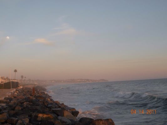 Broad Beach Rd by null