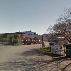 U-Haul Neighborhood Dealer