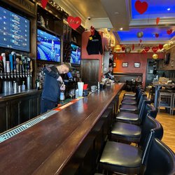 Blackstone Bar & Grill - Bar and fresh bottle