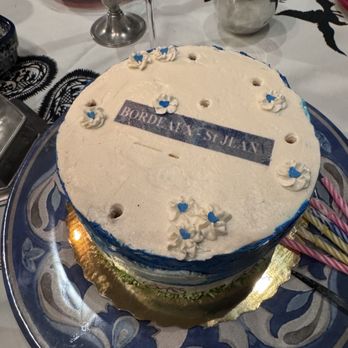 Daisylicious Cakes - A special birthday cake for a traveler  who loves to bike. - Cupcakes Near Me