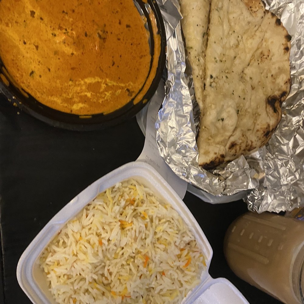 Chameli Restaurant - Chicken Tikka Masala and Garlic Naan - Indian Near Me - Richardson, Texas