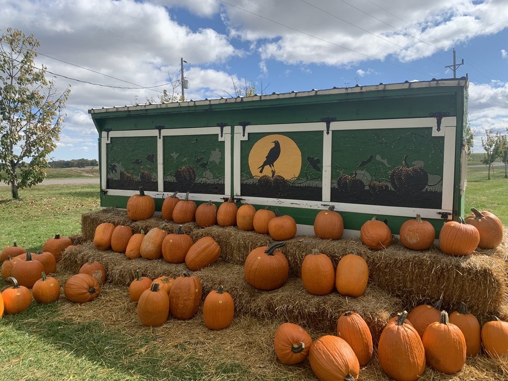 Ditzler Orchard Logo