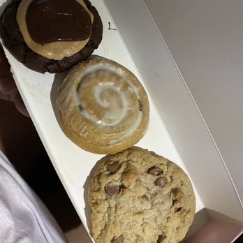 Crumbl - Orange - Amazing. Delectable. - Bakeries Near Me - Orange, California Crumbl - Orange - Amazing. Delectable. - Bakeries Near Me - Orange, California
