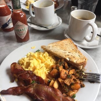 Stanley - Stanley Classic with Cafe au Lait - Breakfast & Brunch Near Me - New Orleans, Louisiana Stanley - Stanley Classic with Cafe au Lait - Breakfast & Brunch Near Me - New Orleans, Louisiana