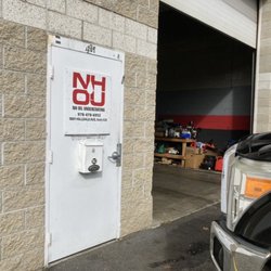 ES Professional Undercoating & Bodywork - The NH Oil Undercoating bay  off of Hilldale Avenue, Haverhill, MA
