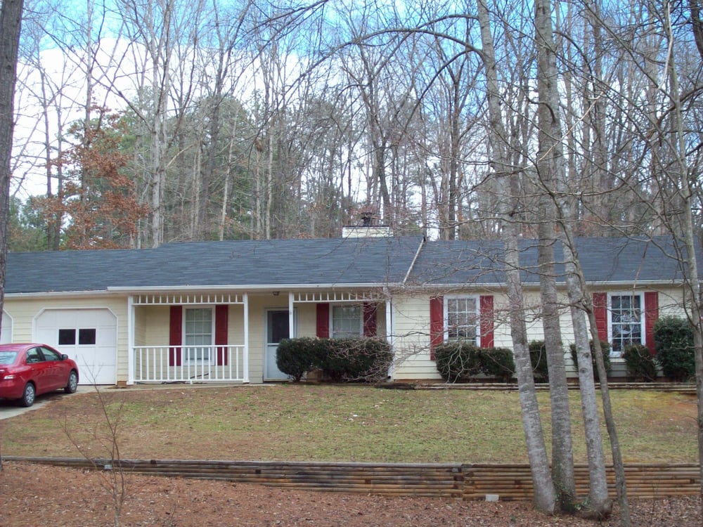 Slide of T&T Roofing and Repair