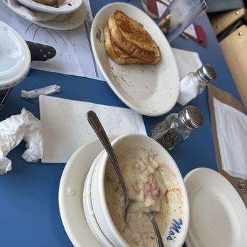 Mo's Seafood & Chowder - Couldn't even finish the chat so good - Seafood Near Me - Newport, Oregon Mo's Seafood & Chowder - Couldn't even finish the chat so good - Seafood Near Me - Newport, Oregon
