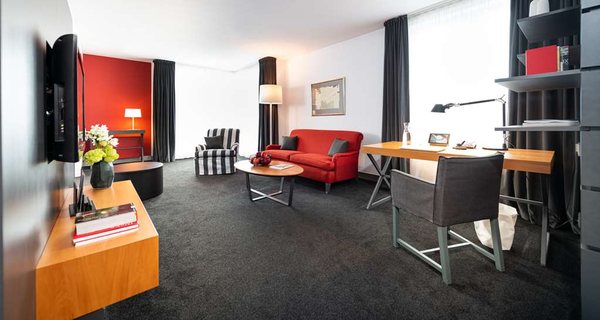 THE MADISON Hotel Hamburg by null