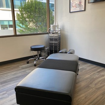Turning Point Chiropractic - Chiropractors Near Me - Honolulu, Hawaii Turning Point Chiropractic - Chiropractors Near Me - Honolulu, Hawaii
