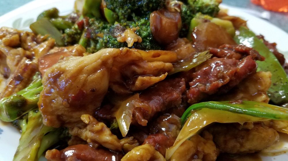 CHINA KING 13 Photos 112 E Fremont St, Burgaw, North Carolina