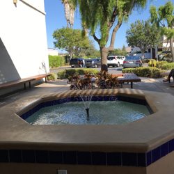 Adolfo Gas & Market - Nice waiting area by fountain with plenty of seating + clear view of cars being washed