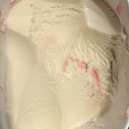 White chocolate "raspberry" ice cream White chocolate "raspberry" ice cream