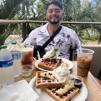 Waffle and Berry - Food - Waffles Near Me - Honolulu, Hawaii Waffle and Berry - Food - Waffles Near Me - Honolulu, Hawaii