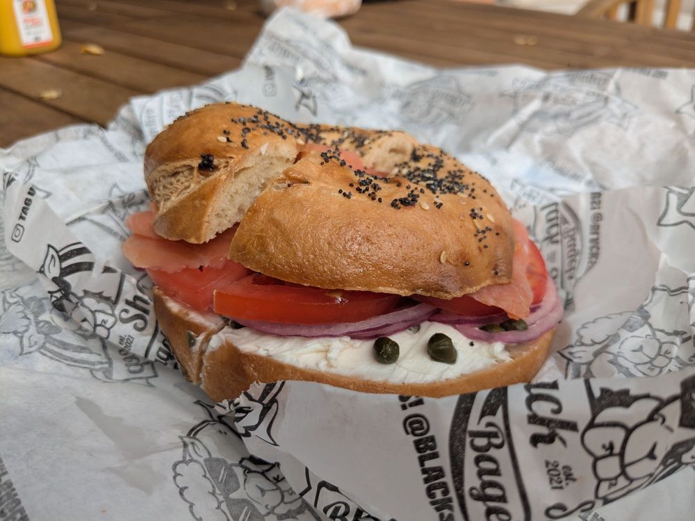 Black Sheep Bagles - Cutchogue Logo