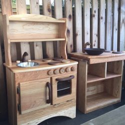 Westside Montessori - The outdoor kitchen play area ...