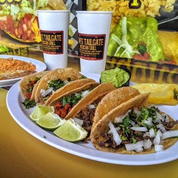 Tom's Tailgate - Taco plate - Mexican Near Me - La Mirada, California
