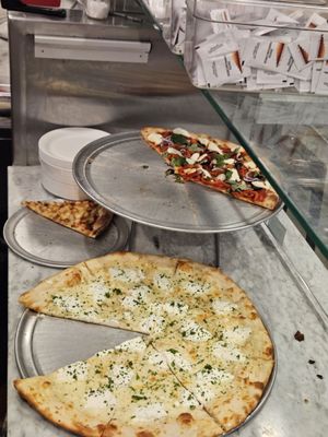 Joe's Pizza Mid-City by null