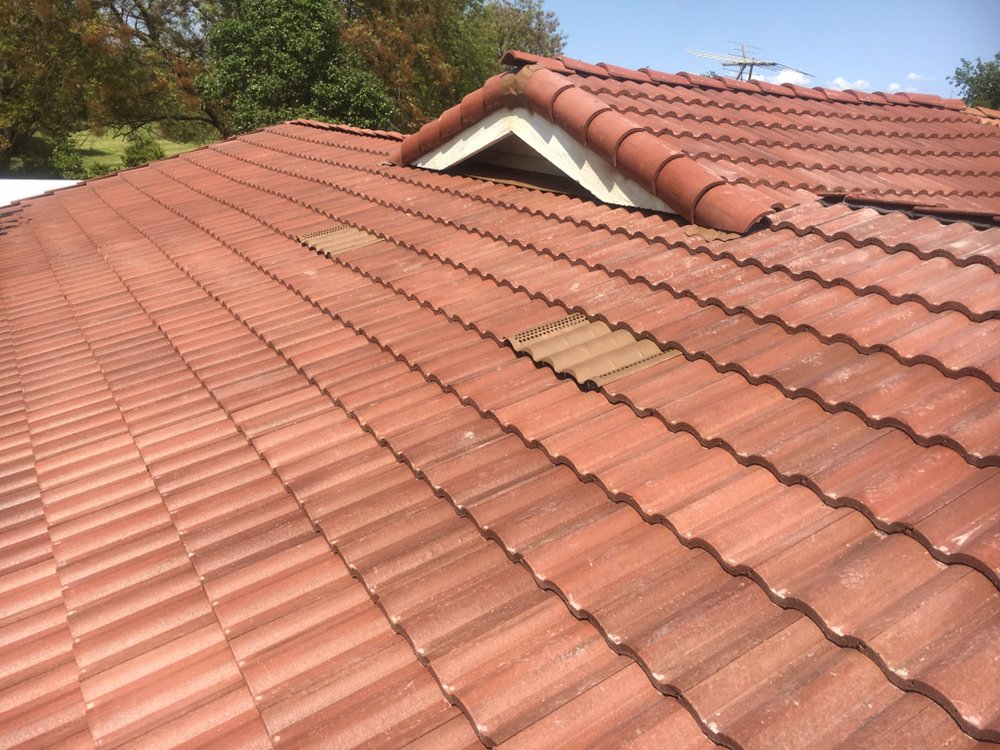 Slide of Diego Lopez Roofing