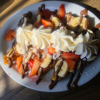 Bobbie's Southern Kitchen - Nutella Banana French Toast - American Near Me - San Antonio, Texas Bobbie's Southern Kitchen - Nutella Banana French Toast - American Near Me - San Antonio, Texas