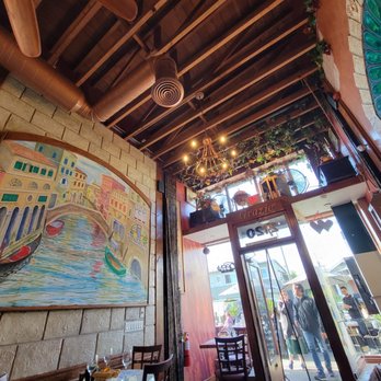Tarantella on 4th - Inside - Italian Near Me - Long Beach, California Tarantella on 4th - Inside - Italian Near Me - Long Beach, California