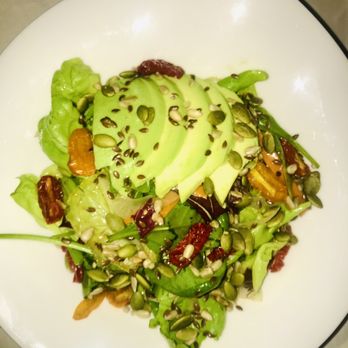 La Taverna del Leone - Avocado with toasted seeds salad. - Italian Near Me - Positano, SA La Taverna del Leone - Avocado with toasted seeds salad. - Italian Near Me - Positano, SA