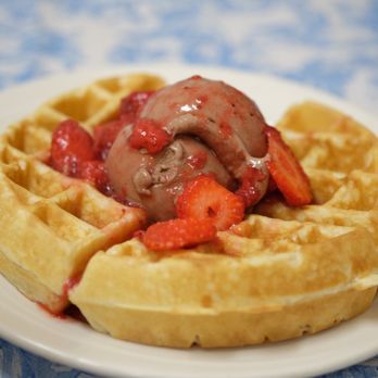 Annie's Custard and Cafe - a waffle with ice cream and strawberries - Ice Cream & Frozen Yogurt Near Me - Nauvoo, Illinois