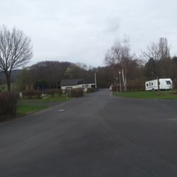 Camping am Schwimmbad