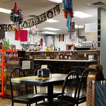 El Jarocho - View of the kitchen - International Grocery Near Me - Valley Park, Missouri El Jarocho - View of the kitchen - International Grocery Near Me - Valley Park, Missouri