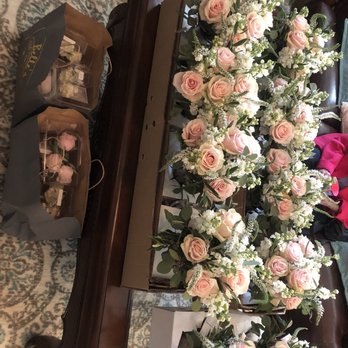 Belle's Lodi Flower Shop - Florists Near Me - Lodi, California