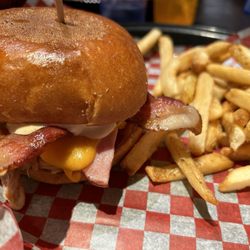 Mamo Burger Bar - Pulled pork