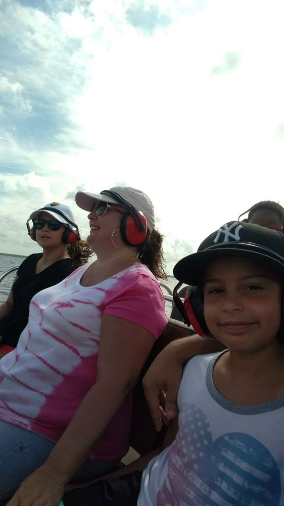 Grasshopper Airboat Ecotours Logo