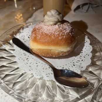 Edgemar - Donut - Seafood Near Me - Santa Monica, California