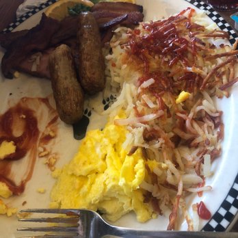 Black Bear Diner Goodyear - American Near Me - Goodyear, Arizona